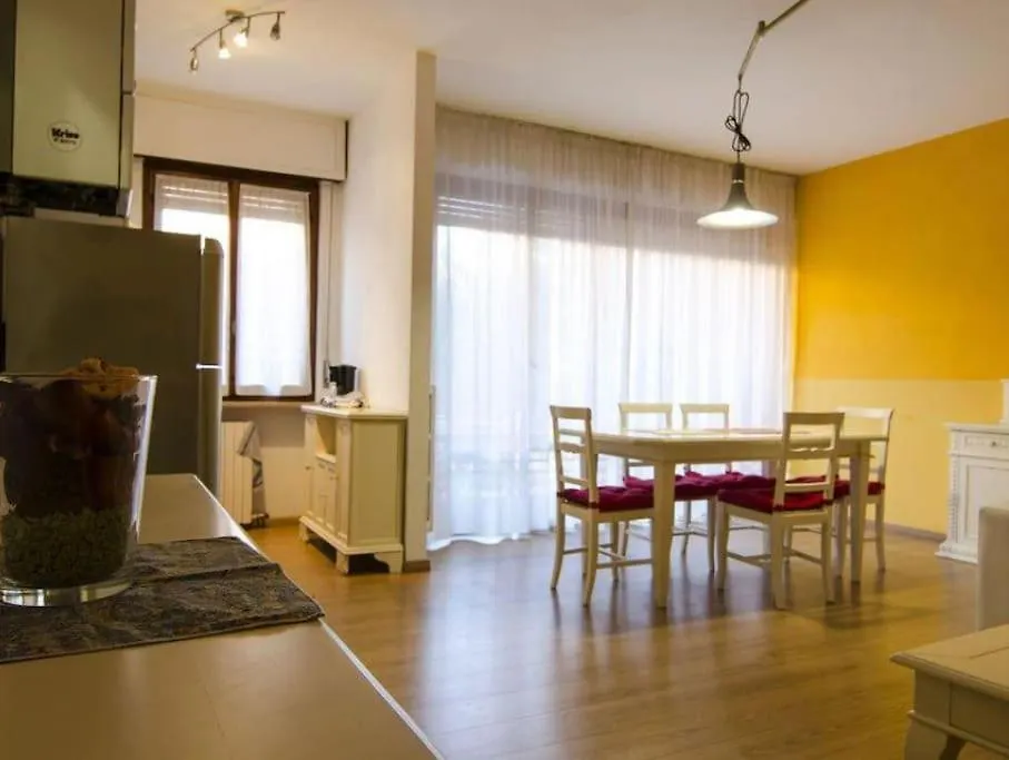 Solaris Apartment With Swimming Pool Lazise Italy