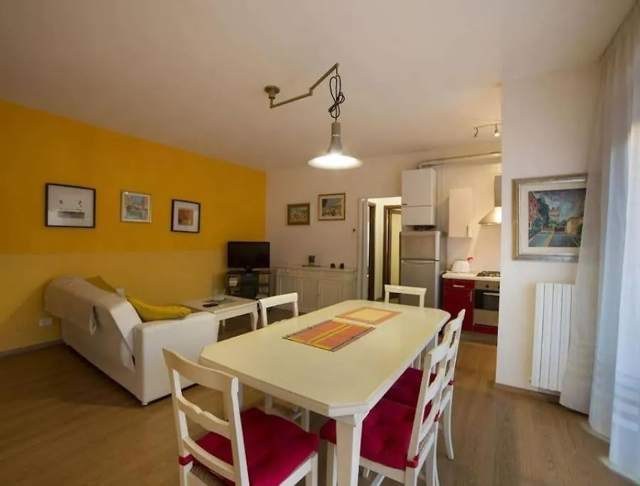 Solaris Apartment With Swimming Pool Lazise